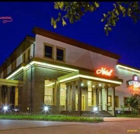 Sunrise Park Hotel Zaporizhia Luaran gambar
